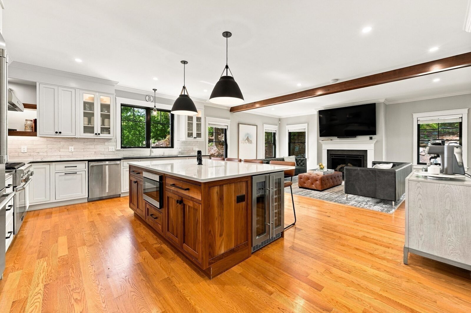Property Photo:  11 Locke St  MA 01890 