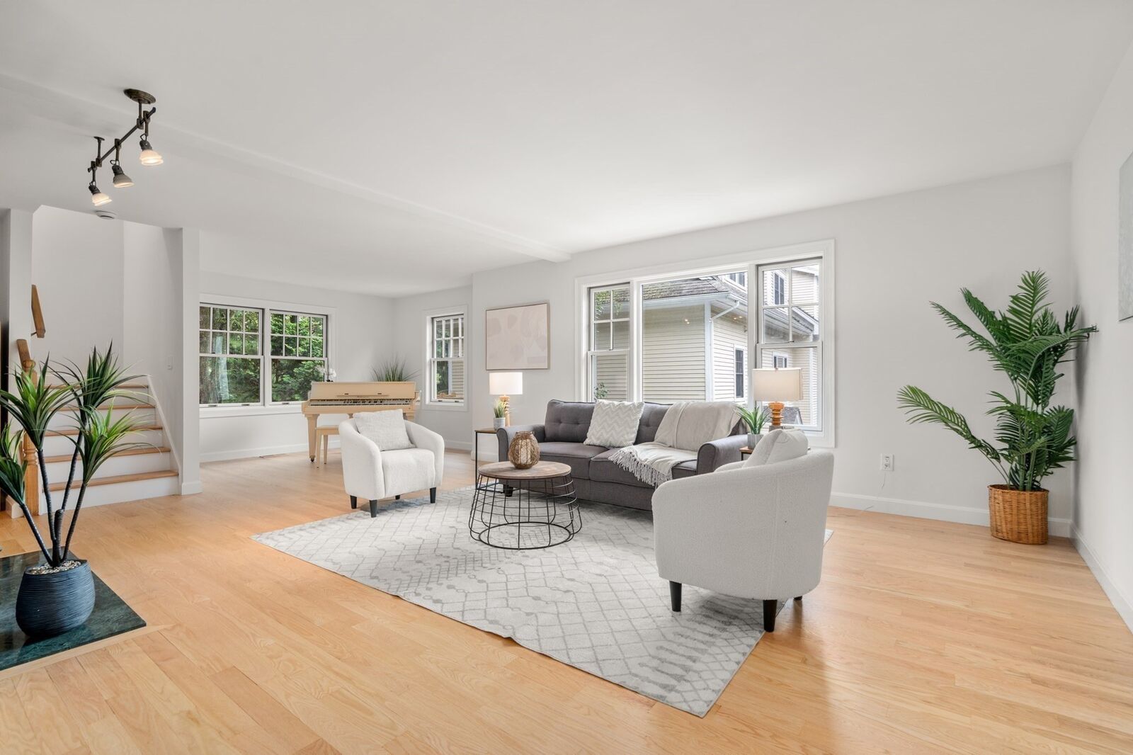 Property Photo:  79 Beecher Pl 5  MA 02459 