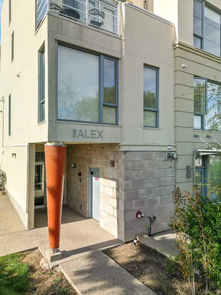 Property Photo:  1611 28 Avenue SW 103  AB T2T 1J5 