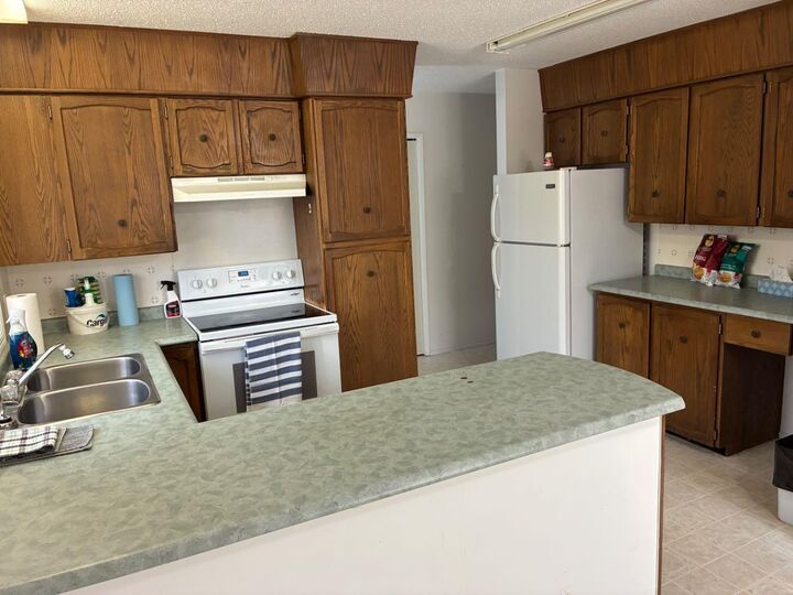 Property Photo:  5120 54 Street  AB T0B 2W0 