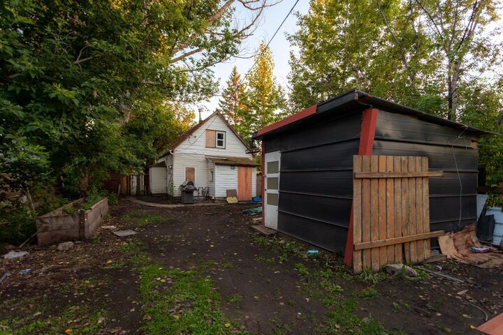Property Photo:  4632 49 Street  SK S9V 0L6 