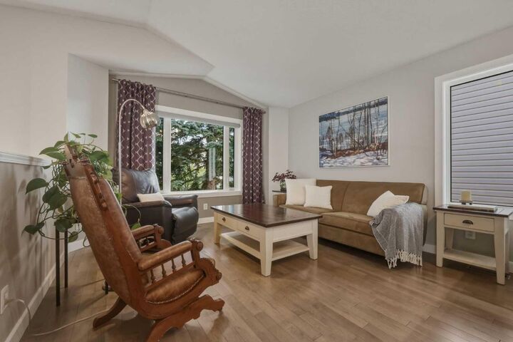 Property Photo:  101 Arbour Wood Mews NW  AB T3G 4B5 