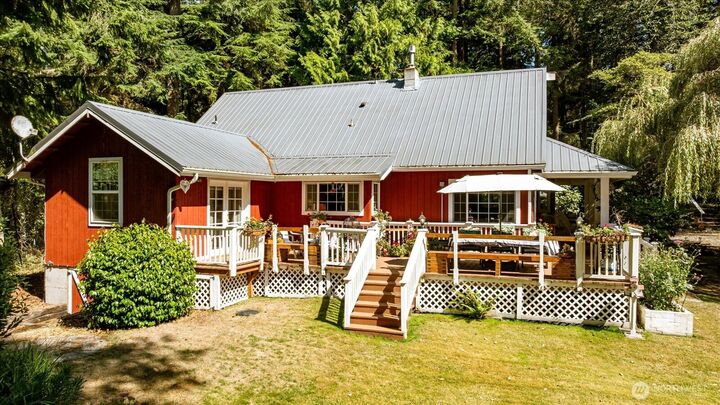 Property Photo:  3440  Shady Glen Lane  WA 98253 