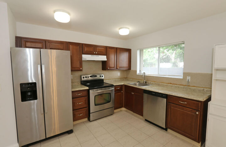 Property Photo:  400 SW Ruffner Court  FL 34953 