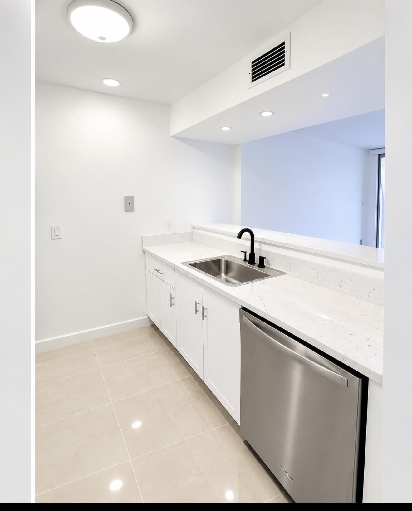 Property Photo: 4222 Inverrary Boulevard 4206 FL 33319