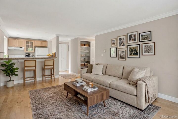 Property Photo:  1125 N Washington Street 201  CO 80203 