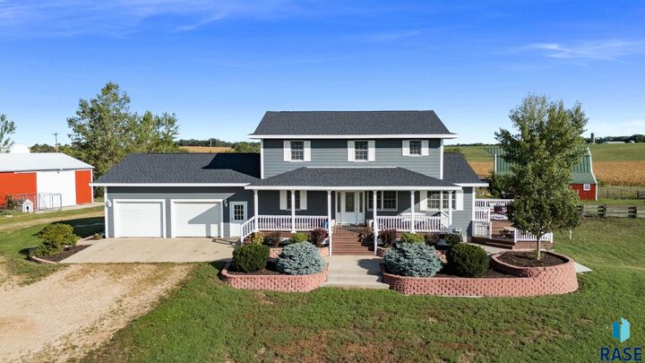 Property Photo: 27180 447th Ave SD 57043