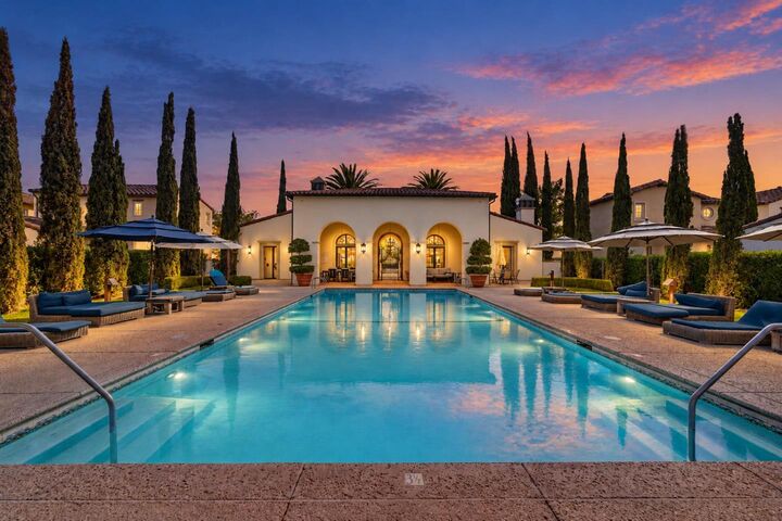 Property Photo: 1206 Dahlia Loop CA 95126