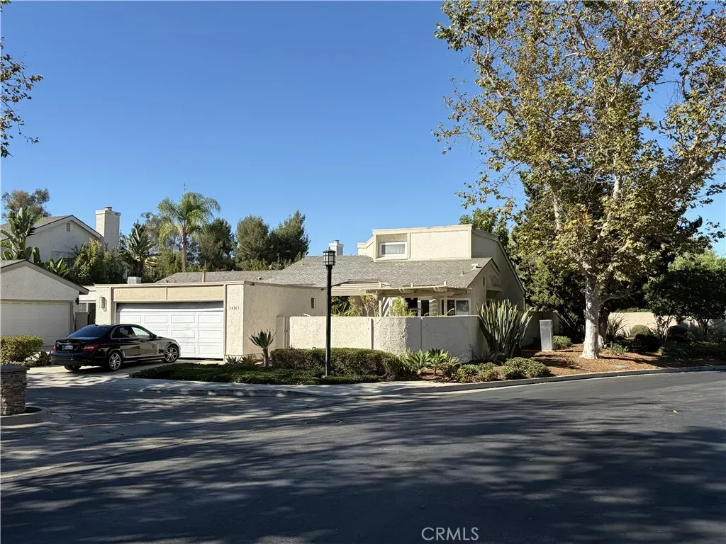 Property Photo:  24305 Tahoe Court  CA 92677 