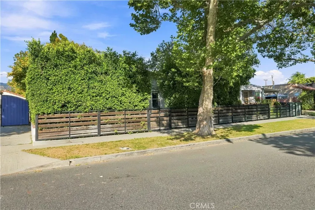 Property Photo:  430 N Parish Place  CA 91506 