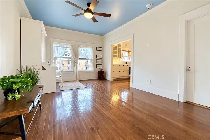 Property Photo: 800 Pacific Ave 407 CA 90813