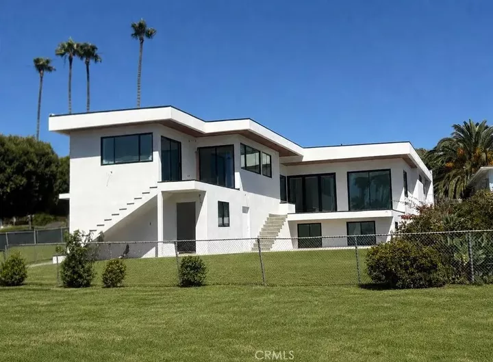 Property Photo: 187 Avenida La Cuesta CA 92672