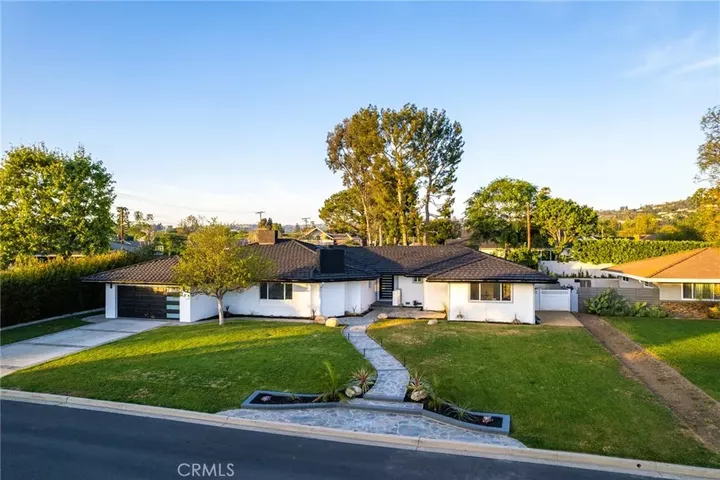 Property Photo: 1271 Brittany Cross CA 92705