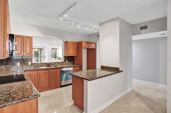 Property Photo: 7564 SW 102nd St 211 FL 33156