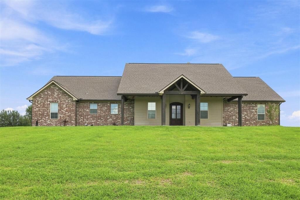 Property Photo:  7255 Gum Cove Road  LA 70665 