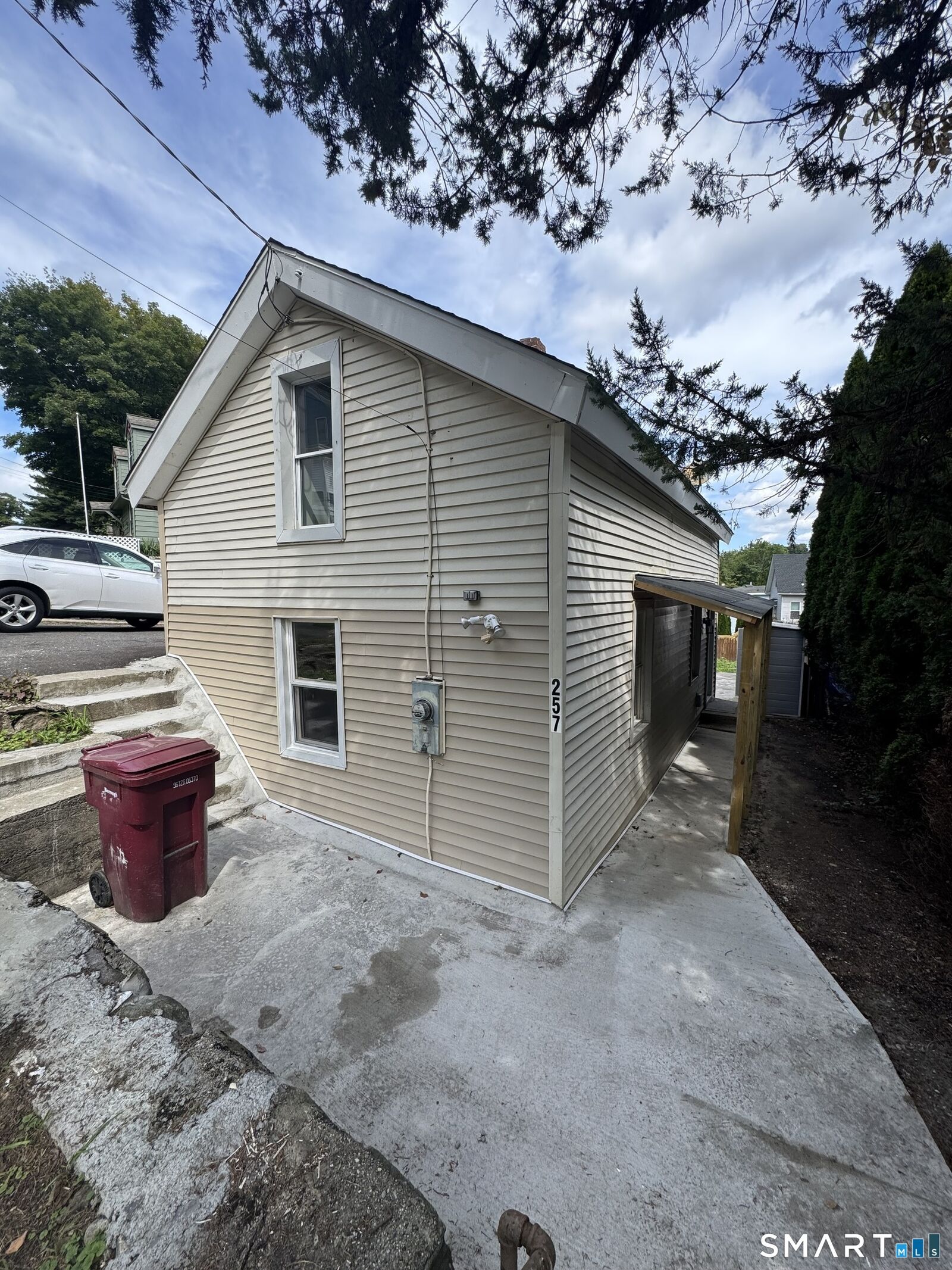 Property Photo:  257 Scott Street  CT 06770 
