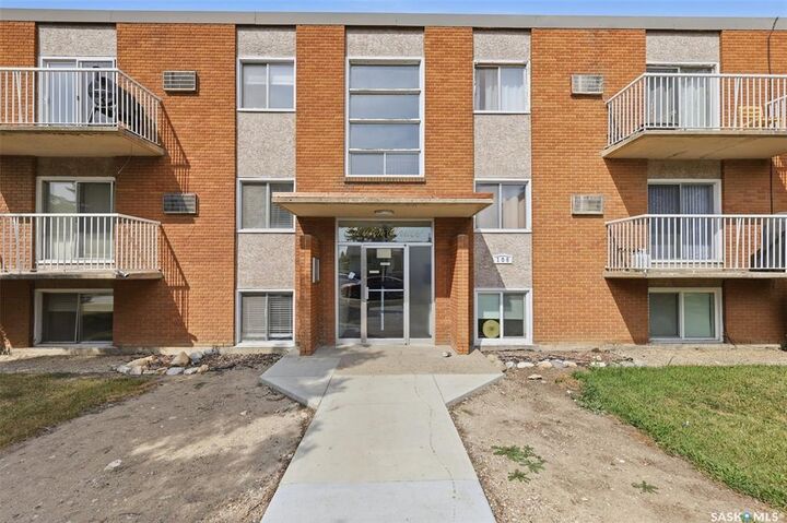 Property Photo:  106 104th Street E 21  SK S7N 1M8 