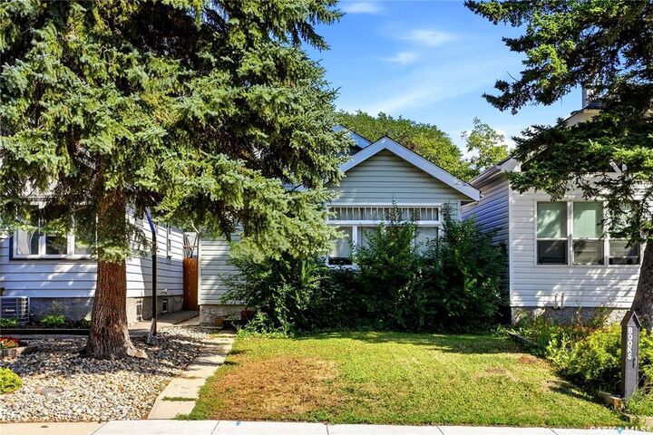 Property Photo: 2061 Queen Street SK S4T 4C2