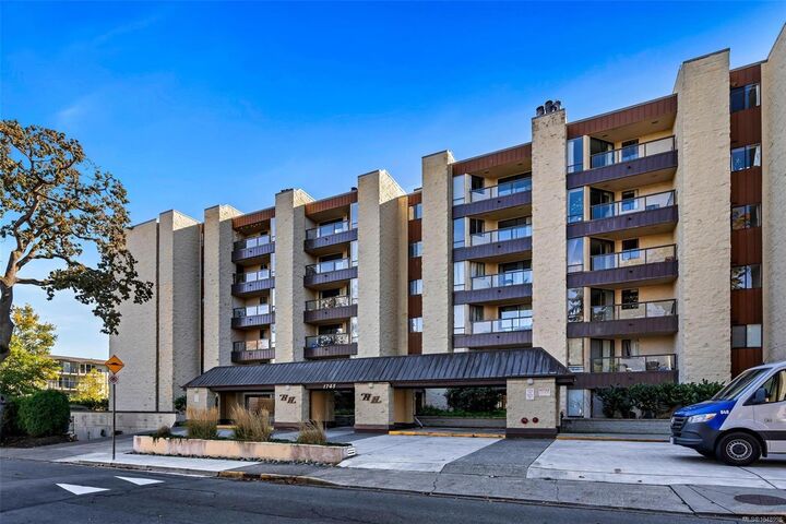 Property Photo:  1745 Leighton Rd #511  BC V8R 6R6 