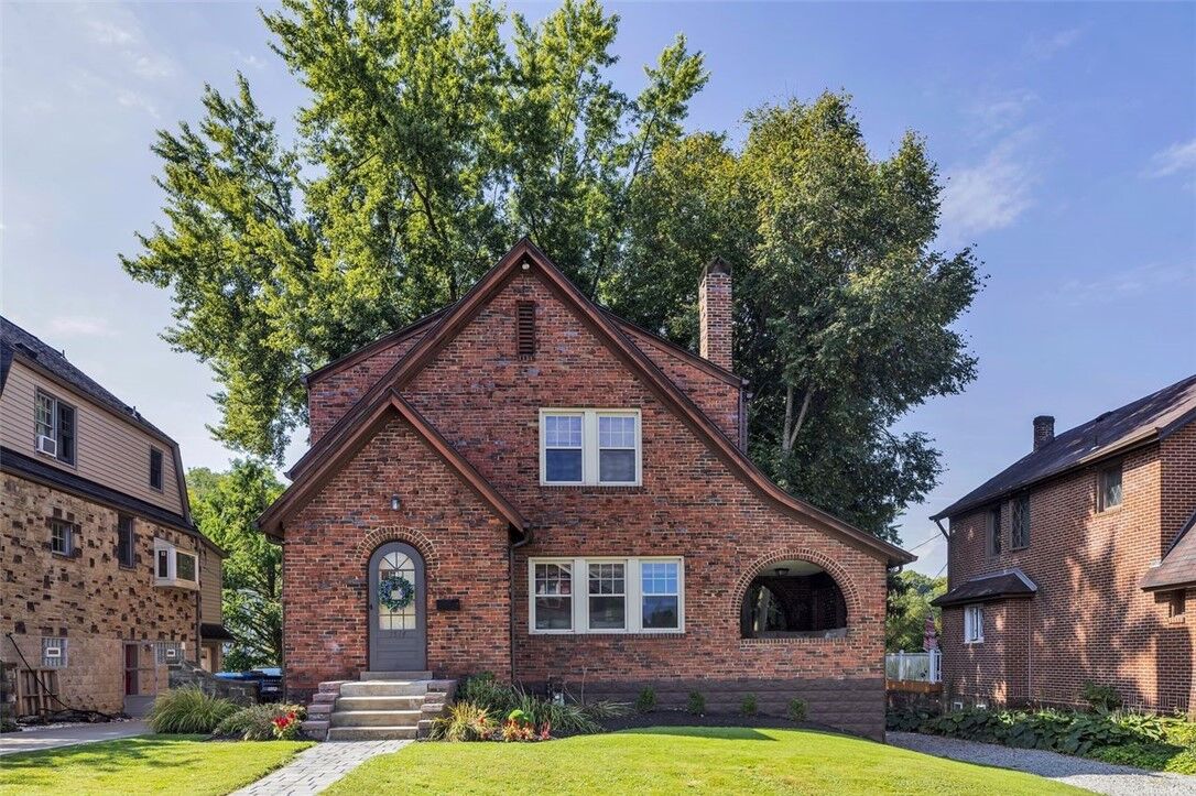 Property Photo: 1514 Maple Ave PA 15147