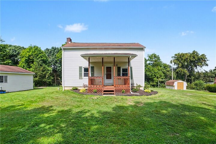 Property Photo: 1478 Spring Run Road Ext PA 15108