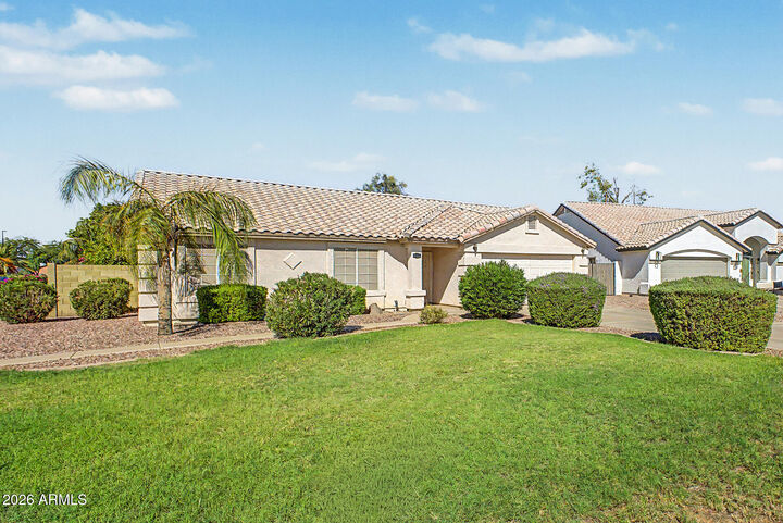 Property Photo:  938 S San Joaquin Court  AZ 85296 