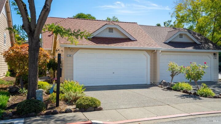 Property Photo:  18 Bay Tree Court  CA 94931 