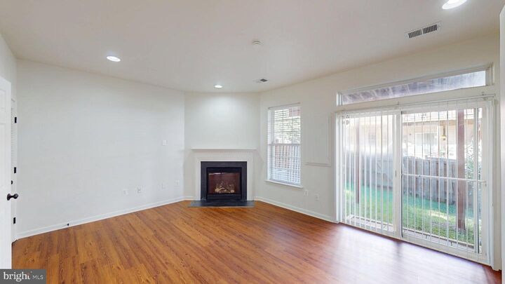 Property Photo: 502 Legrace Terrace NE VA 20176