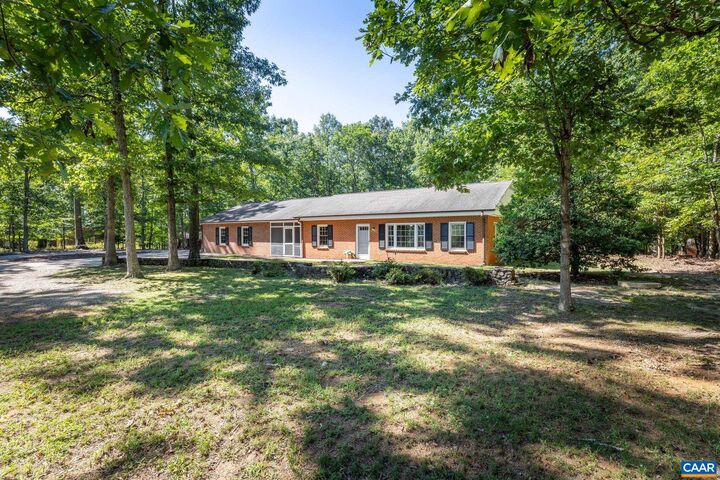Property Photo:  3149 Burnley Station Rd  VA 22923 