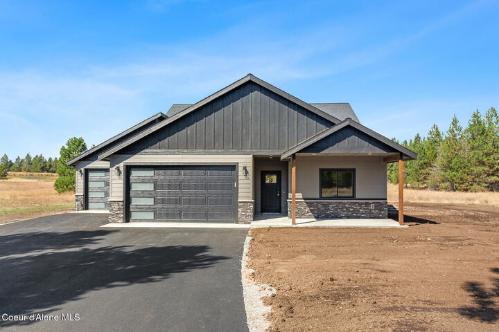 Property Photo:  26979 Asulkan Street  ID 83801 