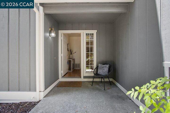 Property Photo:  244 Hillcrest Ct  CA 94523 