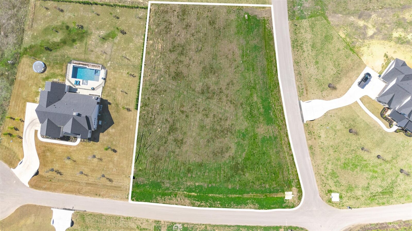 Property Photo: 8572 Cedar Lake Lane TX 77363