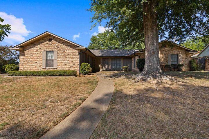 Property Photo:  515 Berkshire Drive  TX 75605 