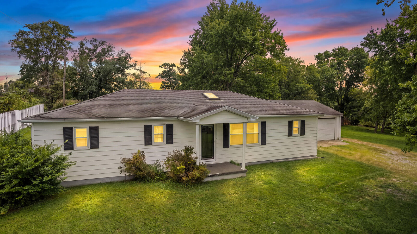 Property Photo: 8020 Bridgeport Road KY 41056
