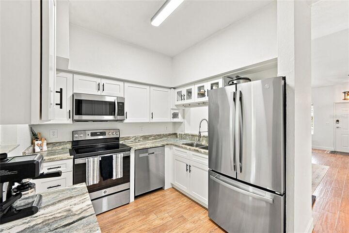 Property Photo: 8423 Bernwood Cove Loop 410 FL 33966