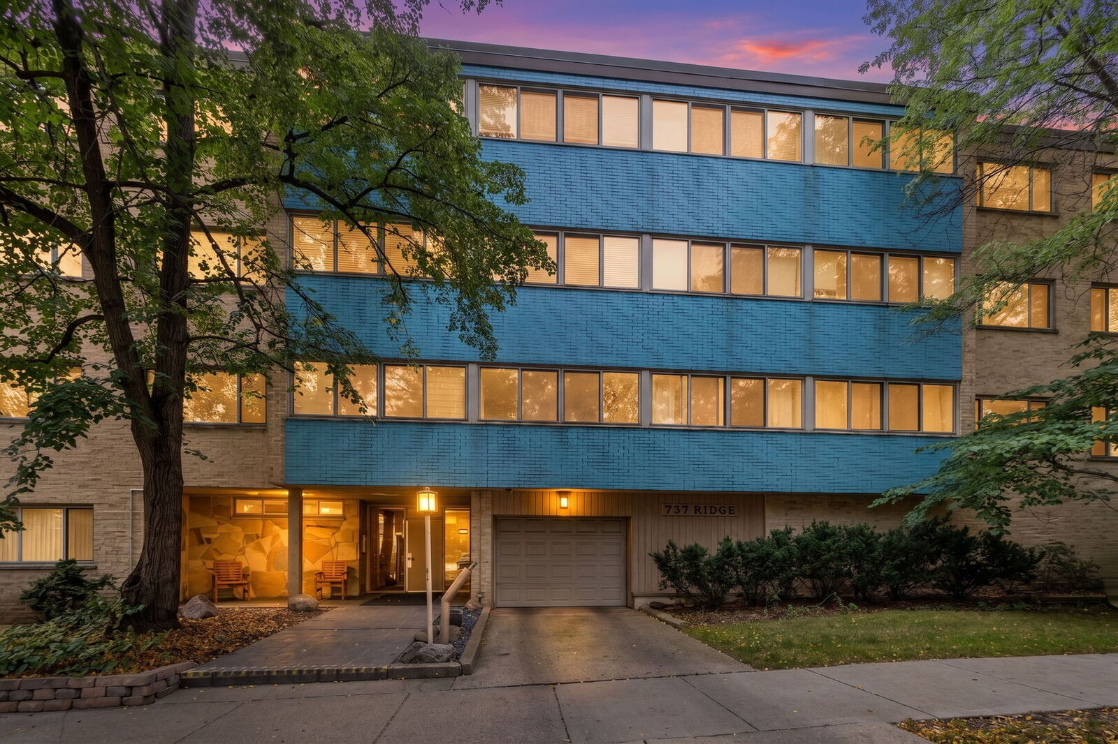 Property Photo:  737 Ridge Avenue 2H  IL 60202 