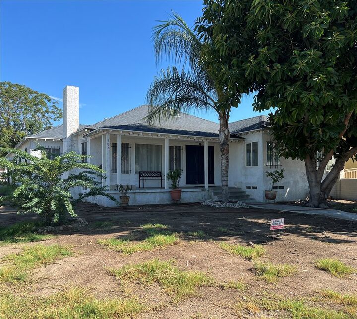 Property Photo:  582 25th  CA 92405 