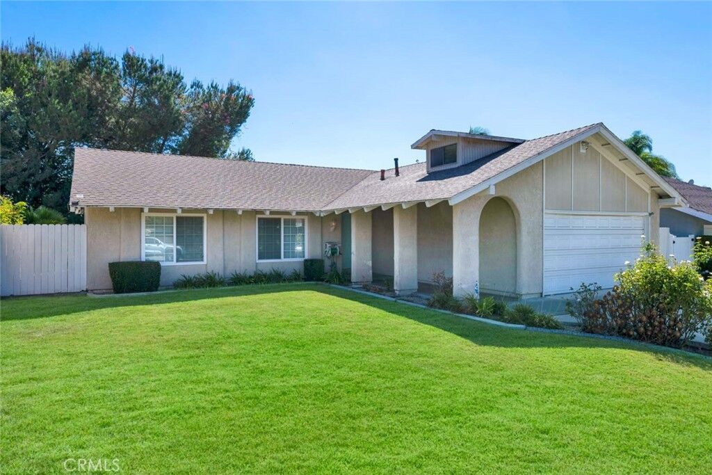 Property Photo:  26002 Via Del Norte  CA 92691 