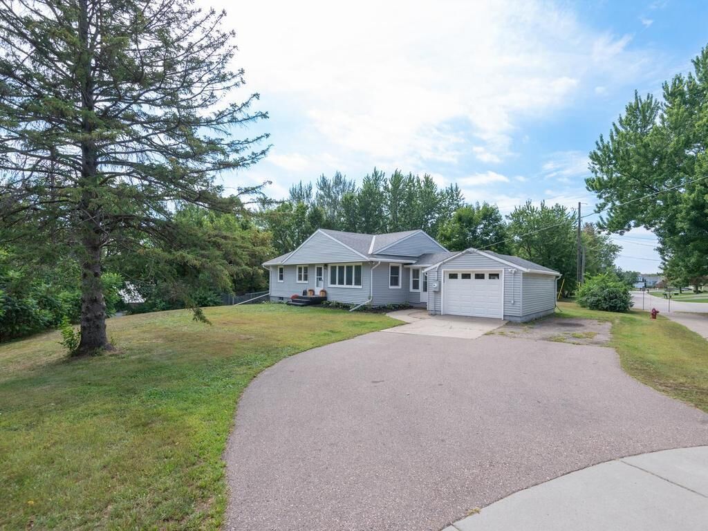 Property Photo: 125 Elm Drive MN 55315