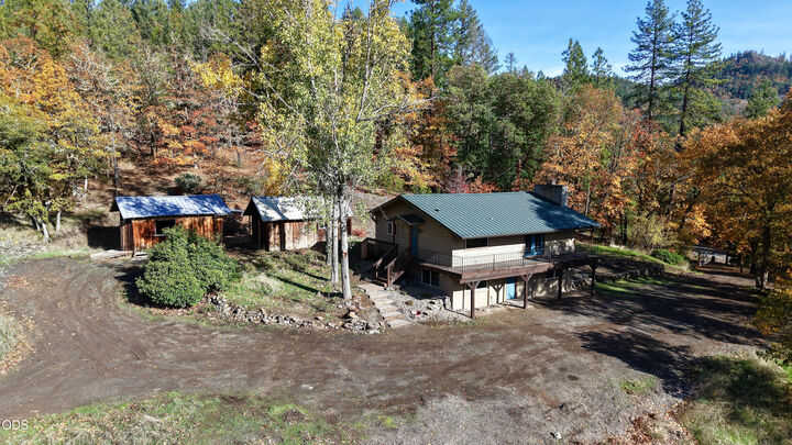 Property Photo: 5015 Highway 227 OR 97541