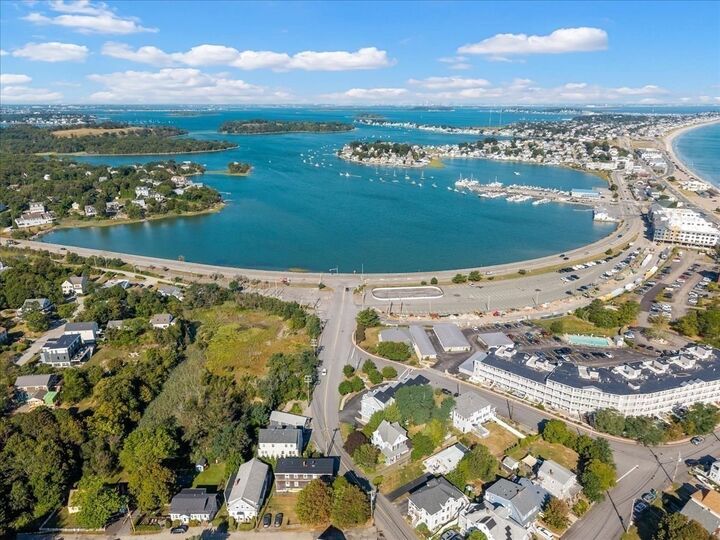 Property Photo:  11 Rockland Circle 1  MA 02045 