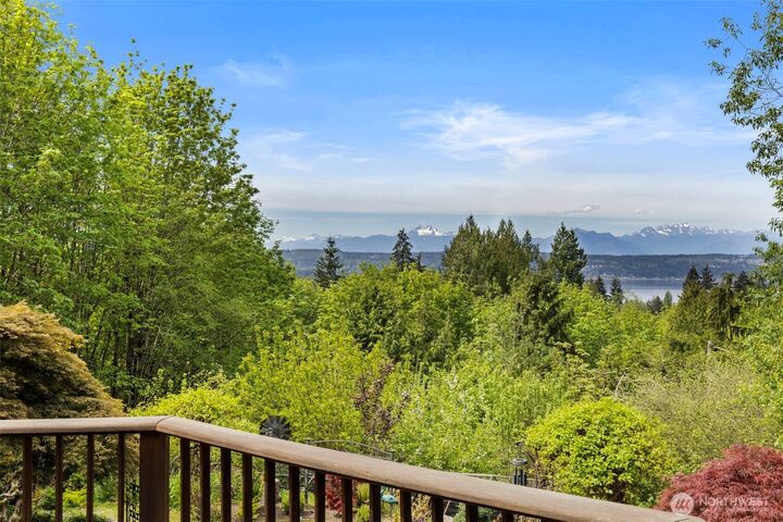 Property Photo: 144 NE Clearview Lane WA 98310
