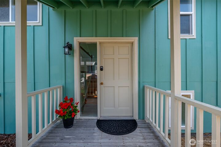 Property Photo: 303 NE 6th Street WA 98239