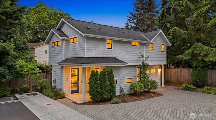 Property Photo:  11505  112th Court NE  WA 98033 