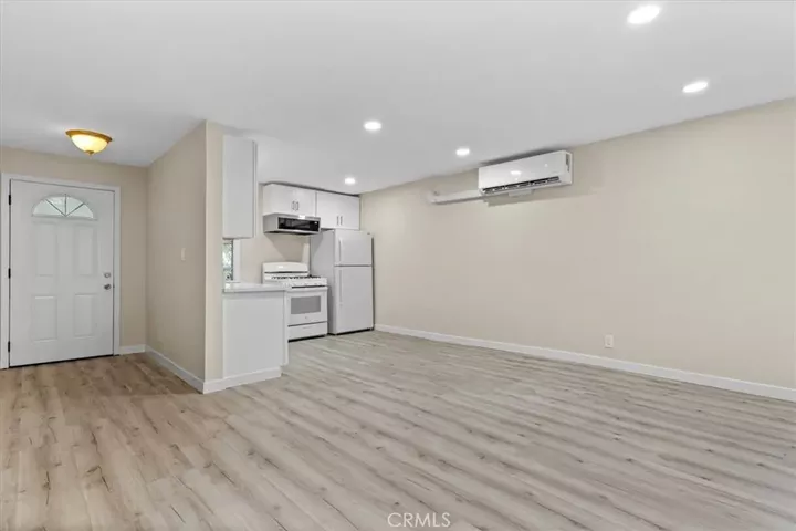 Property Photo:  3652 Fredonia B  CA 90068 