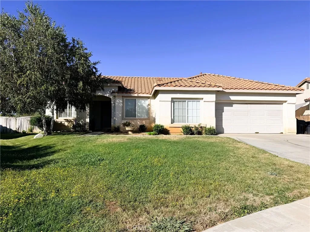 Property Photo:  421 Dorothy Anna Drive  CA 92220 