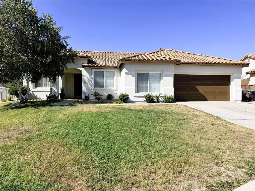 Property Photo: 421 Dorothy Anna Drive CA 92220