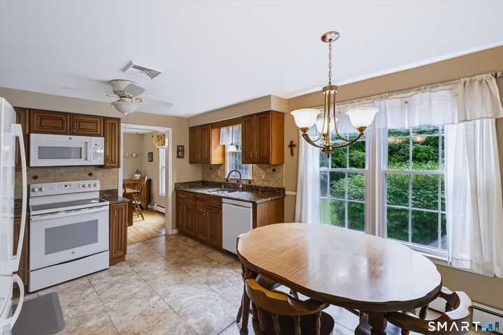 Property Photo:  2014 Shepard Avenue  CT 06518 