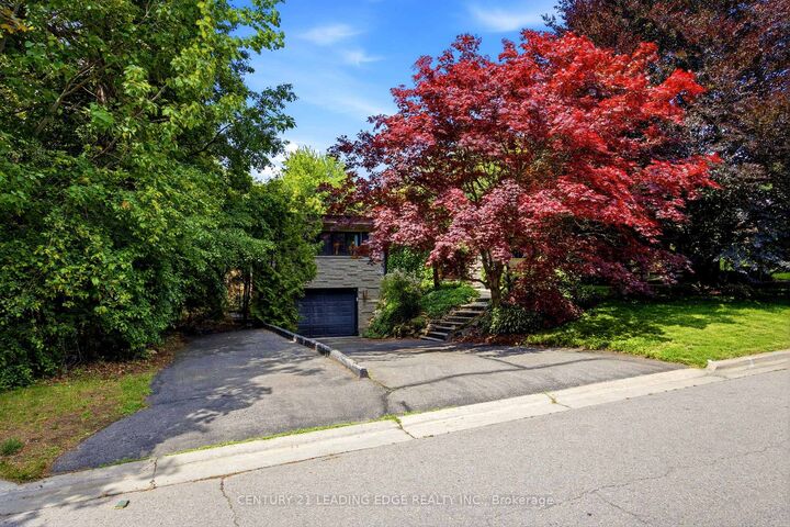 Property Photo:  128 Marica Avenue  ON L1G 3G8 
