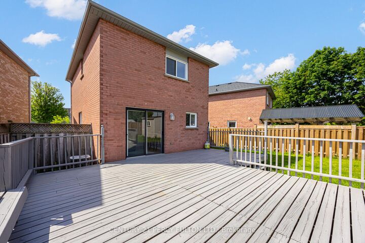 Property Photo: 611 Atwood Crescent ON L1W 3W7